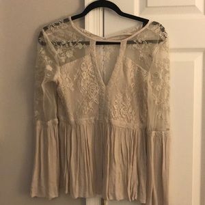 NWOT America Eagles Size Small Lace Flowy Top